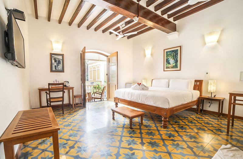 Petit Palais by Crossway Hotel Superior Room